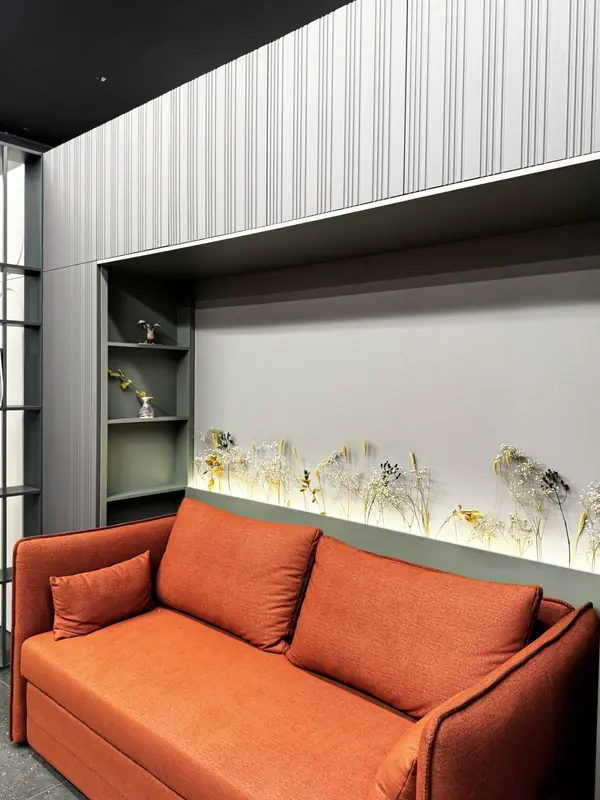 П-образный шкаф в шоуруме