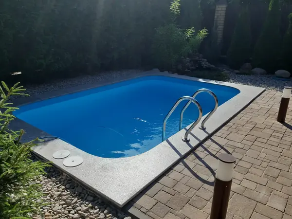 Облицовка бассейнов натуральным гранитом