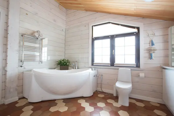 ДОМ В ПОСЕЛКЕ УШАКОВО