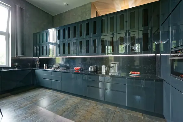 Lucky Evolution в загородном доме