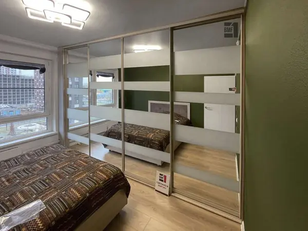 Шкаф-купе большой в спальню