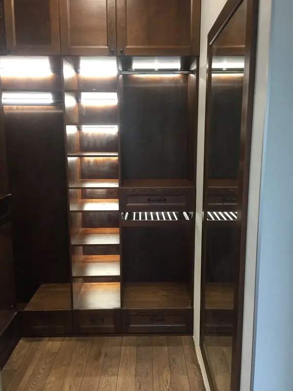 Гардеробная в комнате 2 х 2 метра