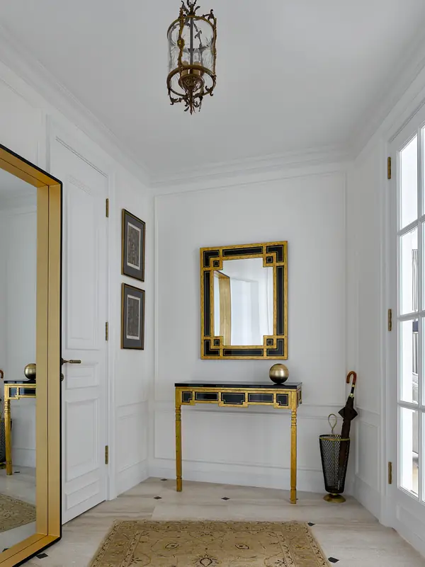 Квартира с китайской ширмой