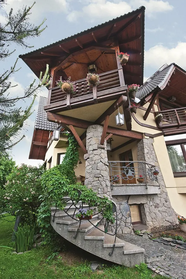 House in front of national park