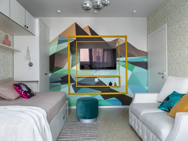 Яркая квартира в ЖК Победа