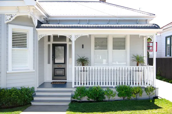 Renovated Villa with pool in Auckland, Mt Eden