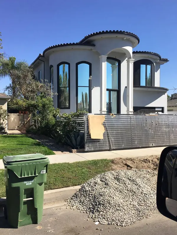 Северный Голливуд - Лос Анджелес. Дом в средиземноморском стиле.