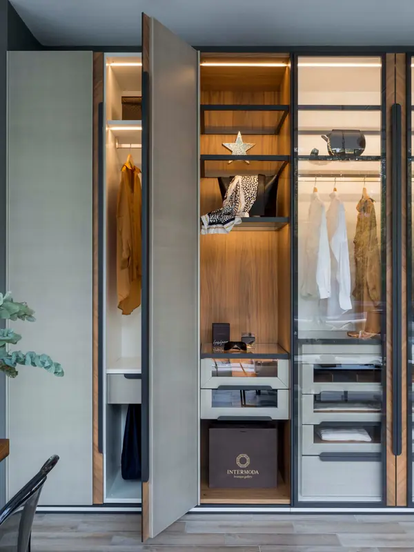 Giulia Novars, Нижний Новгород, ул. Горького 260