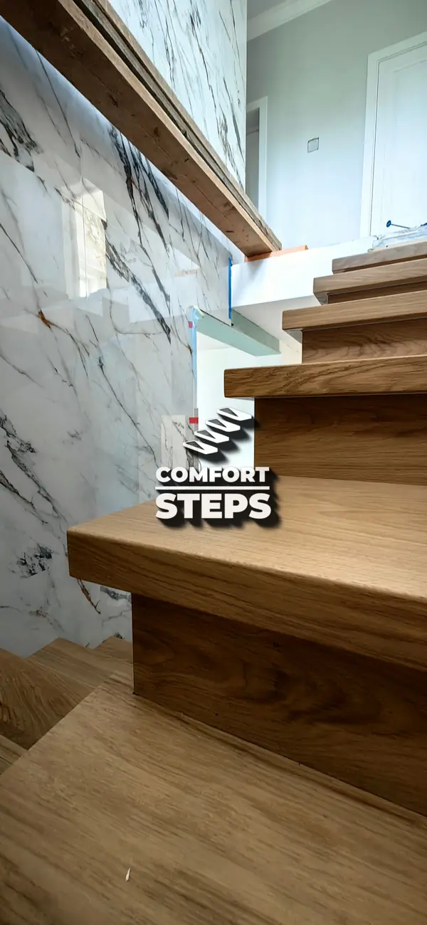 Бетонная лестница обшитая шпоном дуба в Кузнечихе