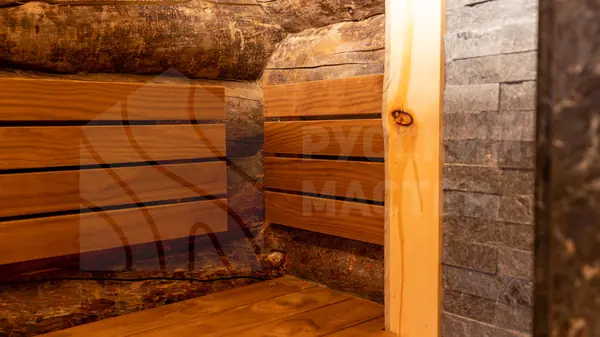 Баня из полярной сосны Кело с террасой и купелью с подогревом