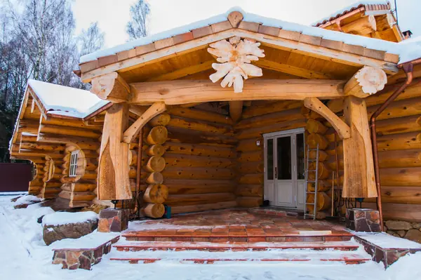 Элитный деревянный дом из красного канадского кедра "Москва"