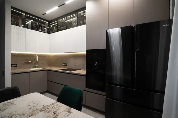 Дизайнерский интерьер московской квартиры 64 м2 ""