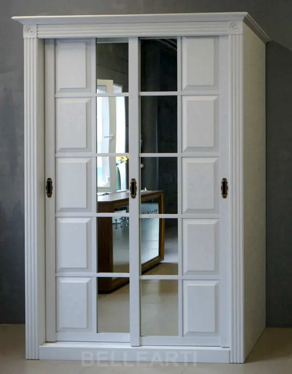 Филенчатый шкаф купе