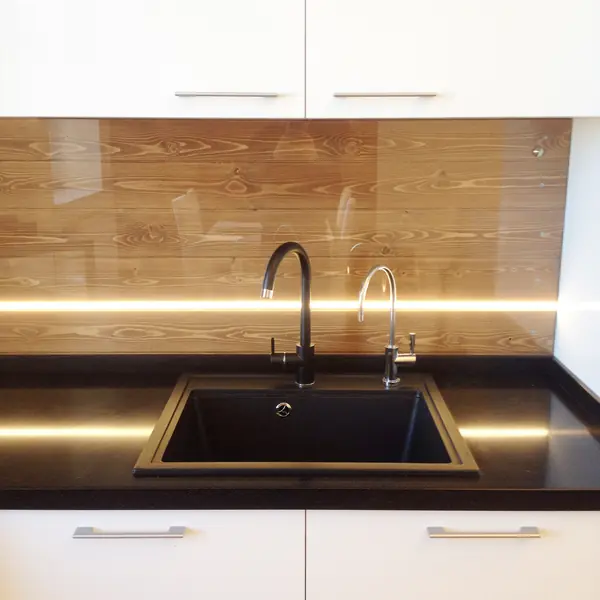 Квартира с головой оленя