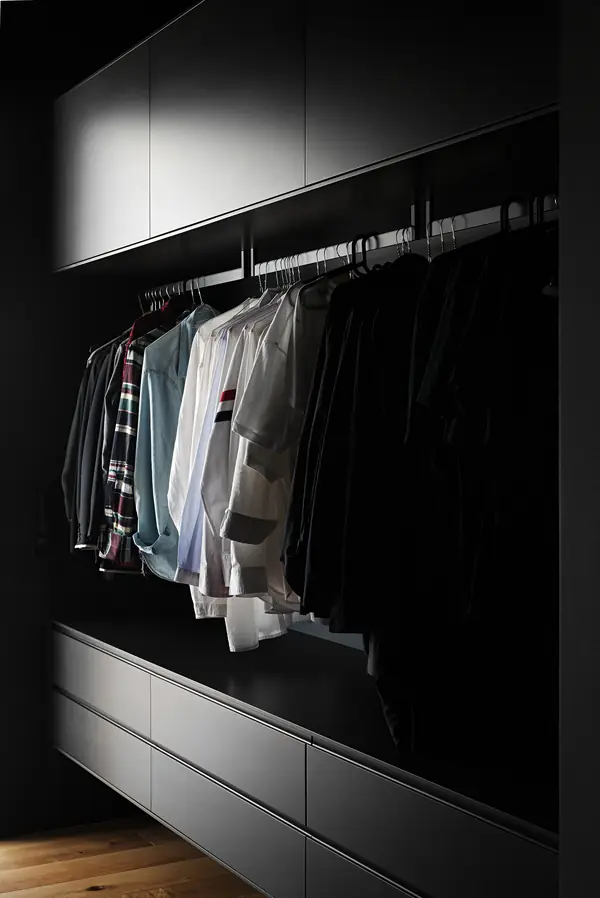 Гардеробная комната из фанеры