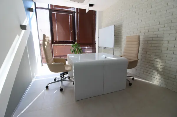 Офисная мебель по дизайн-проекту