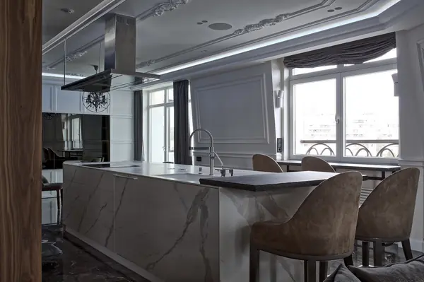 Solid in classic interior