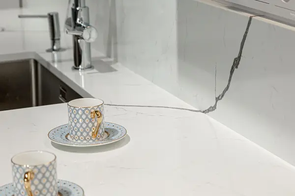 Белая кухня по последним трендам