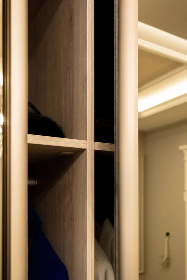 Шкаф raumplus в прихожую