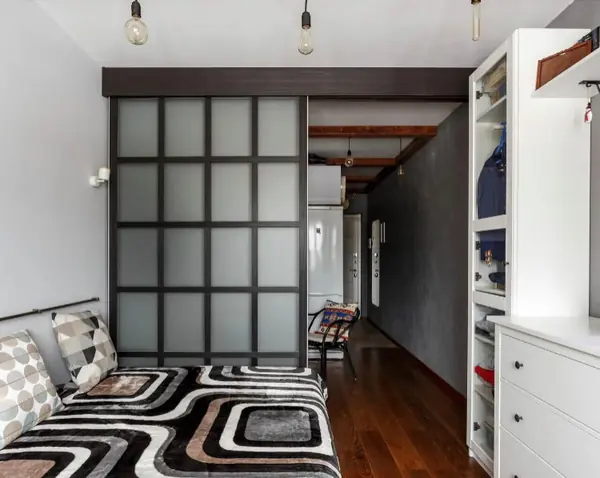 Перегородка в студии 23 метра квадратных