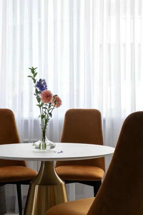 Квартира с оранжевым акцентом