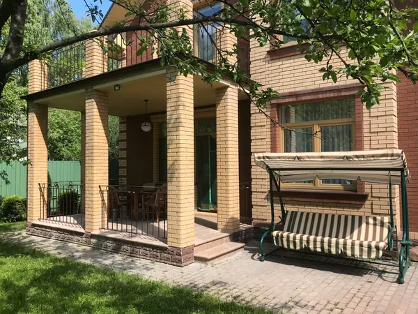 Серова - 2. Площадь 180м2