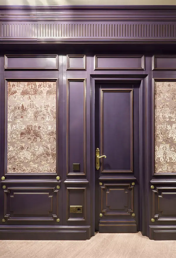 Холл в классическом стиле