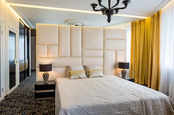 ЗАЗЕРКАЛЬЕ