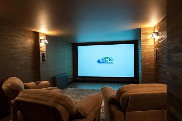 Персональный кинозал и мультирум