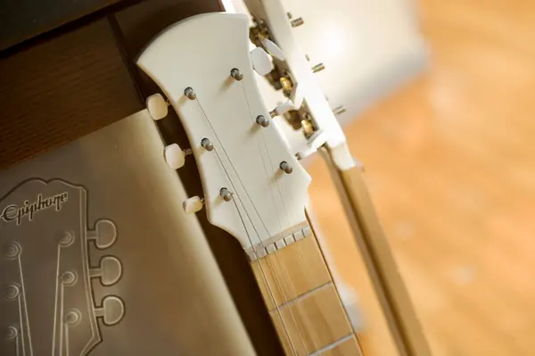 Фрагмент бара в бассейне Резиденция Монолит