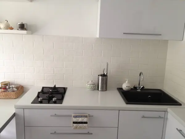 Вариант дизайна маленькой кухни