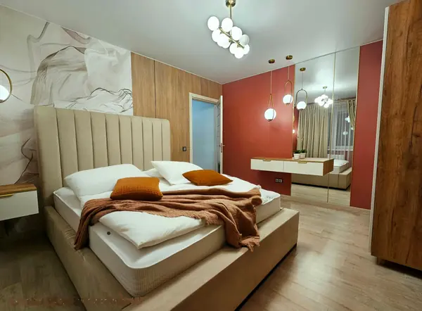 Яркие краски