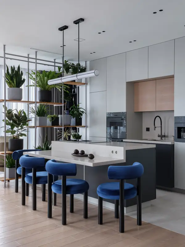 Апартаменты для молодой девушки в 100 м²