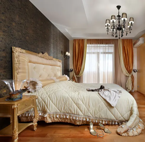 Розовый фламинго