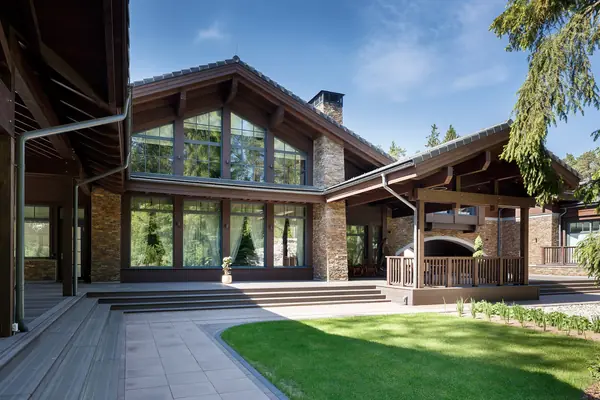 Интерьер дома в Солнечном