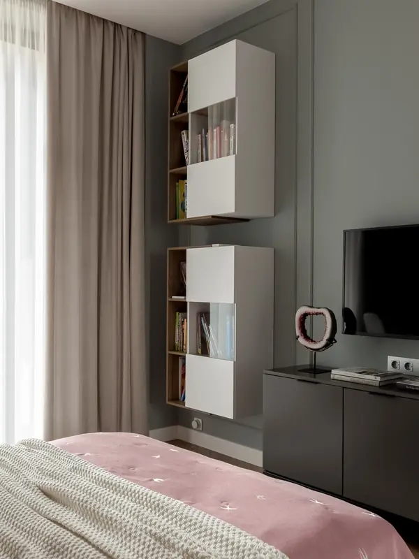 Семейная квартира с интересными дизайнерскими решениями