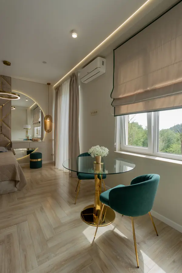 Квартира-студия 28м2 в городе Сочи или "50оттенков золота"