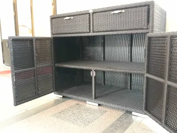 Комод из искусственного ротанга