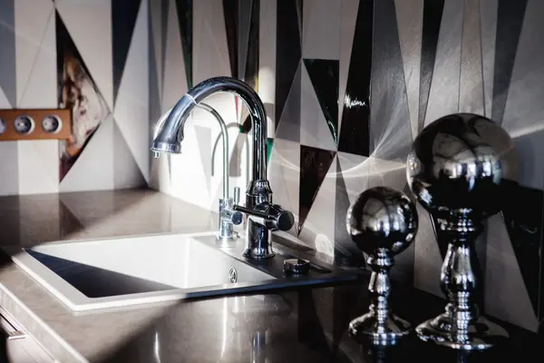 Скромное обаяние буржуа \\ гостиная-кухня