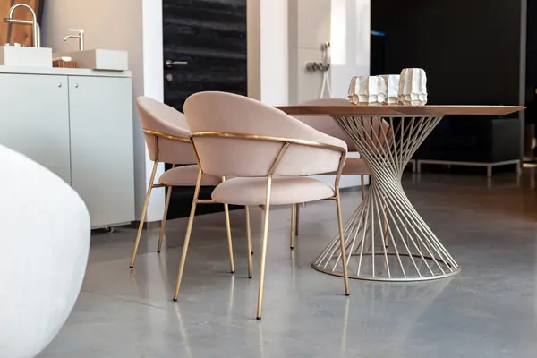 Стол круглый (натуральный дуб)