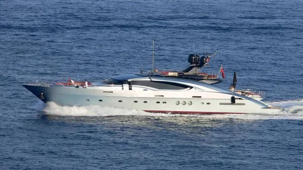 Модернизация мультимедиа систем на Мега яхте Waverunner 41метр