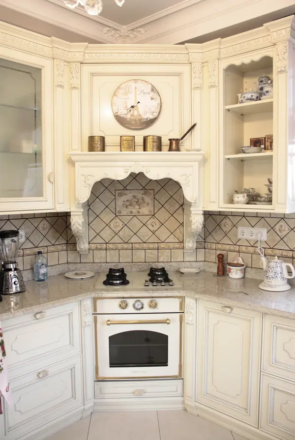 Recreating the Interior of the Chekhov’s Period in a Suburban Residence