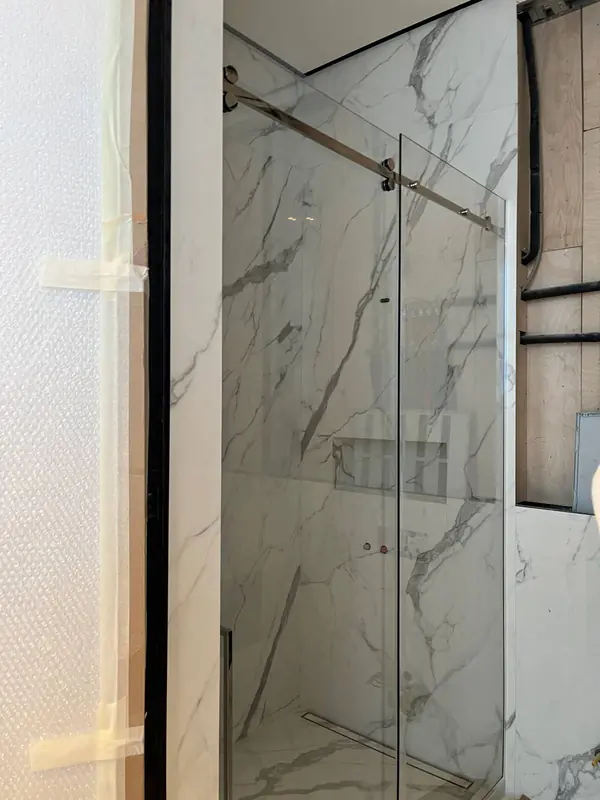 Душевая кабина/ванная комната