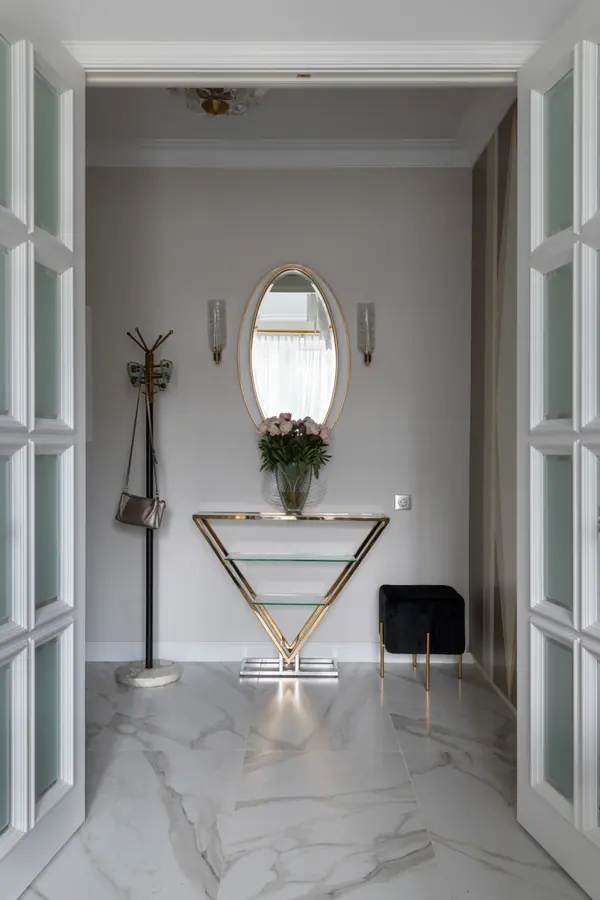 Квартира с видом на Патриарший пруд