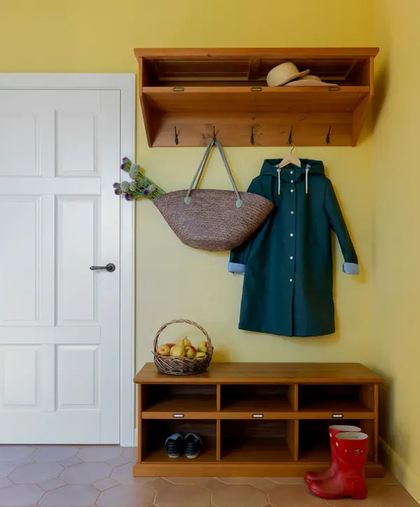 Дом на берегу Клязьминского водохранилища. Прихожая