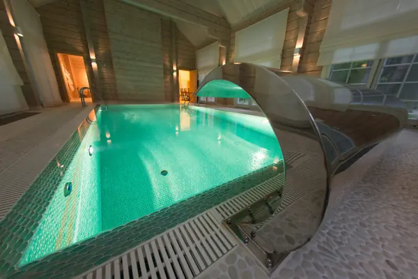 Интерьер бани-спа в Бенилюксе