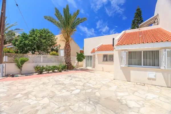 Вилла на берегу моря Кипр, Пафос