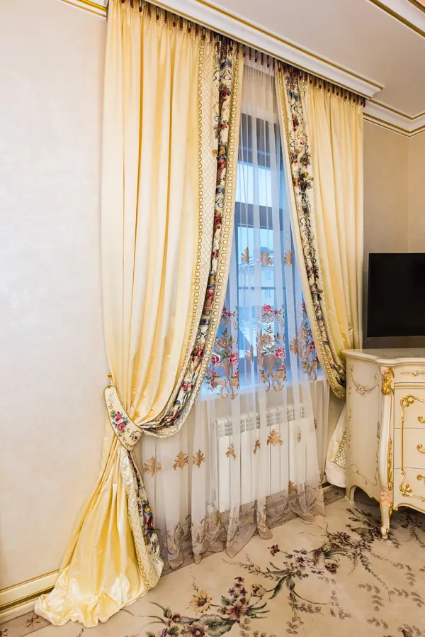 Спальня в классическом стиле