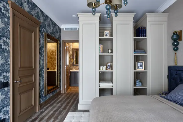 Улица Литераторов 1