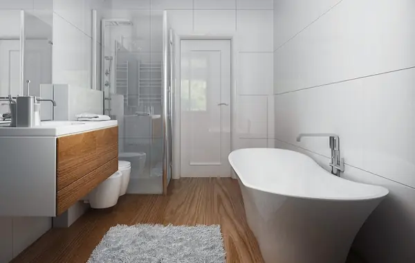 Аккуратный одноэтажный дом с деревянной отделкой на фасадах